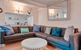 Furnished Apartment With Balcony In The Center Of Aix-En-Provence